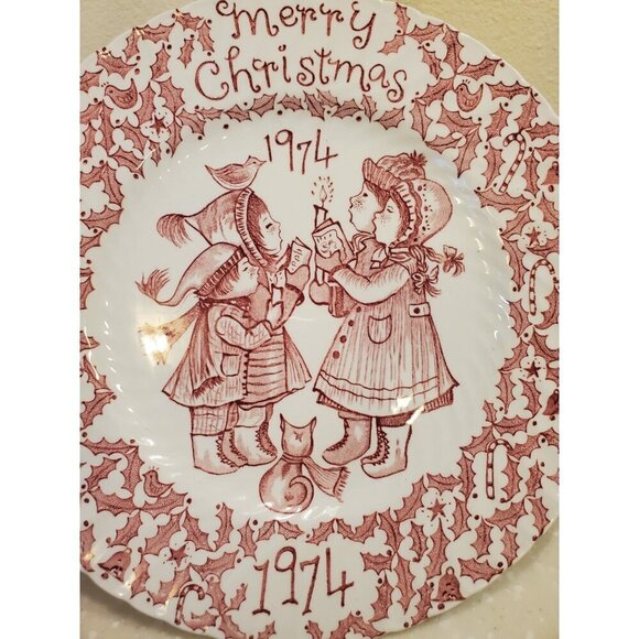 Vintage 1974 Royal Crownford Collectible Plate 8.5" Merry Christmas Transferware - Picture 2 of 11